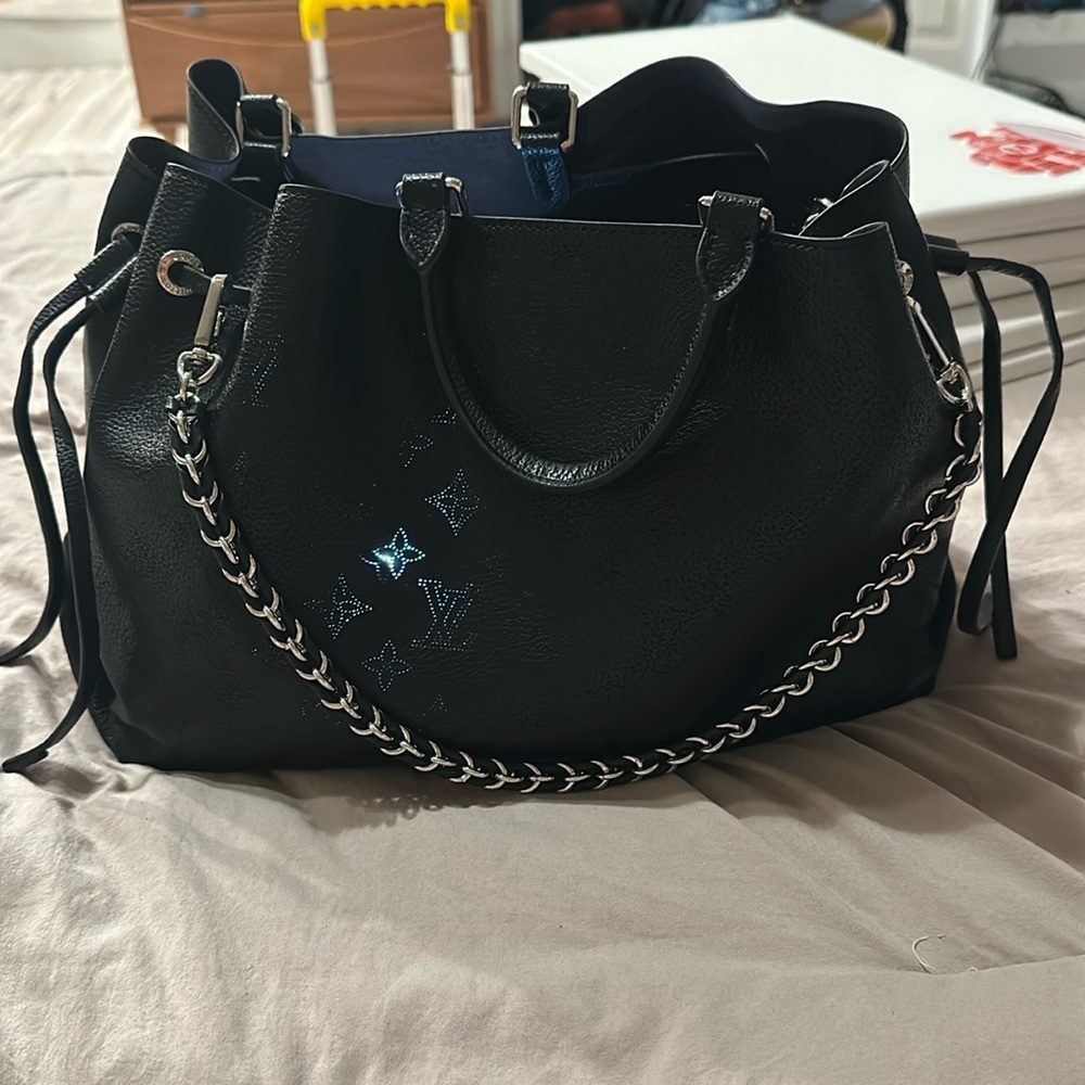 Black Louis Vuitton purse
